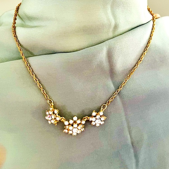 Vintage Charter Club Crystal Gold Tone Necklace - Picture 1 of 9